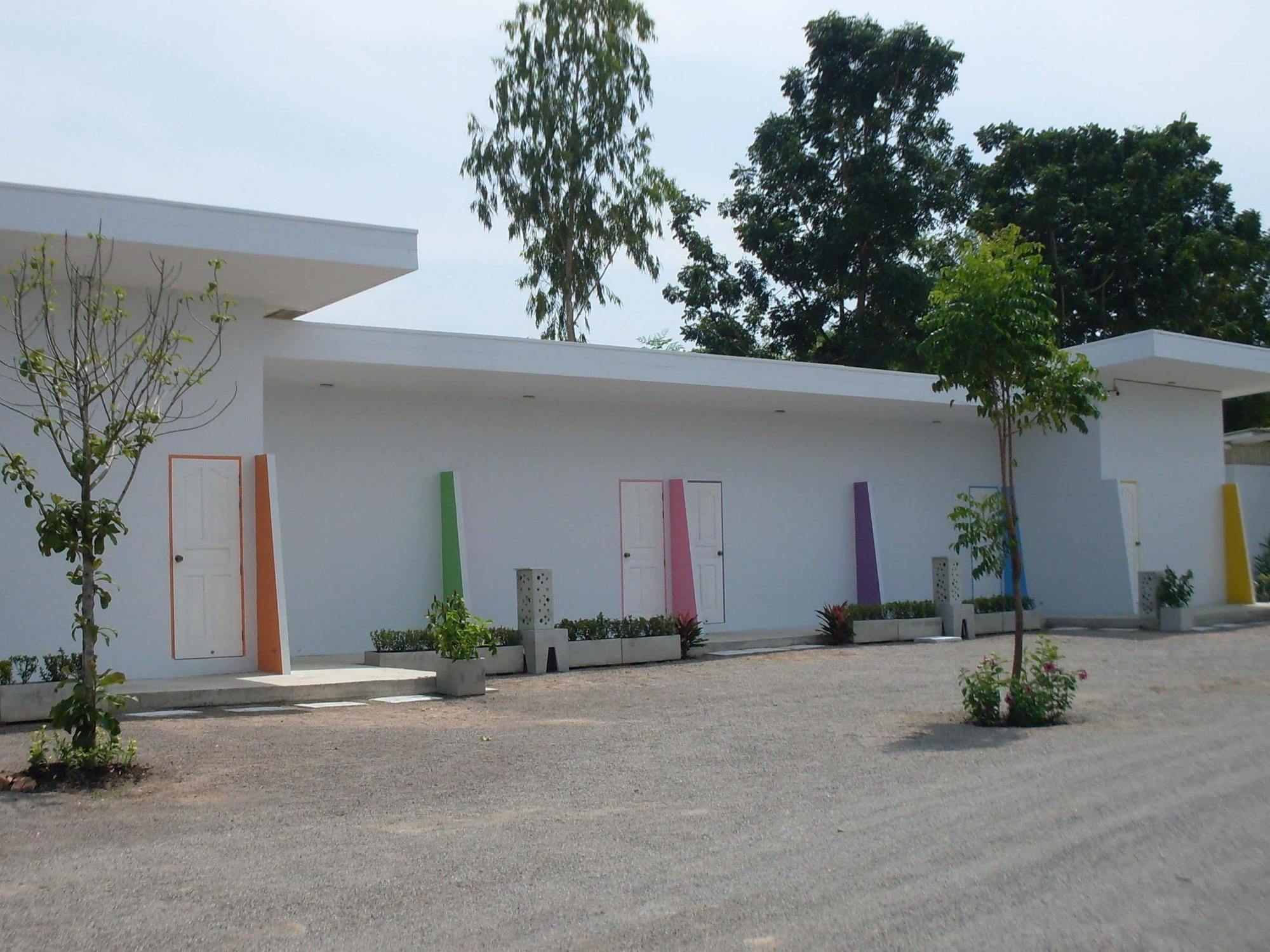 Lake Scene Resort Ratchaburi Bagian luar foto