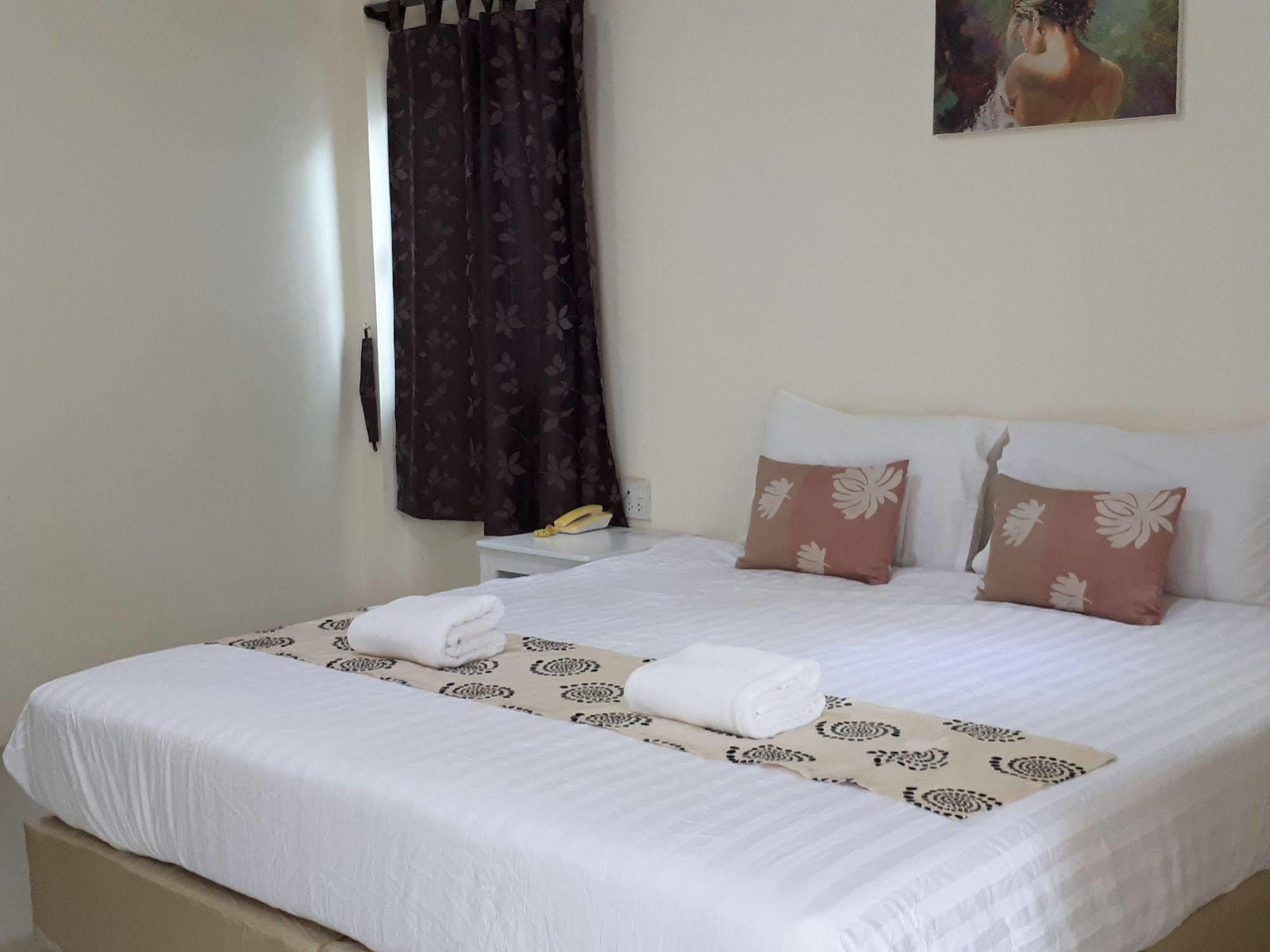 Lake Scene Resort Ratchaburi Bagian luar foto
