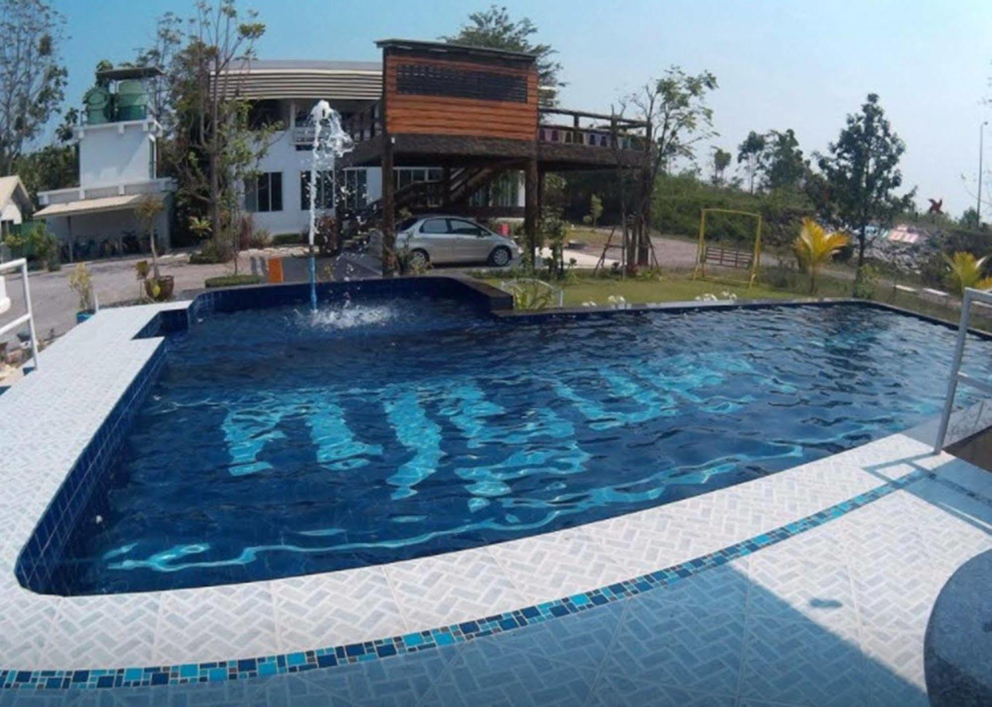 Lake Scene Resort Ratchaburi Bagian luar foto